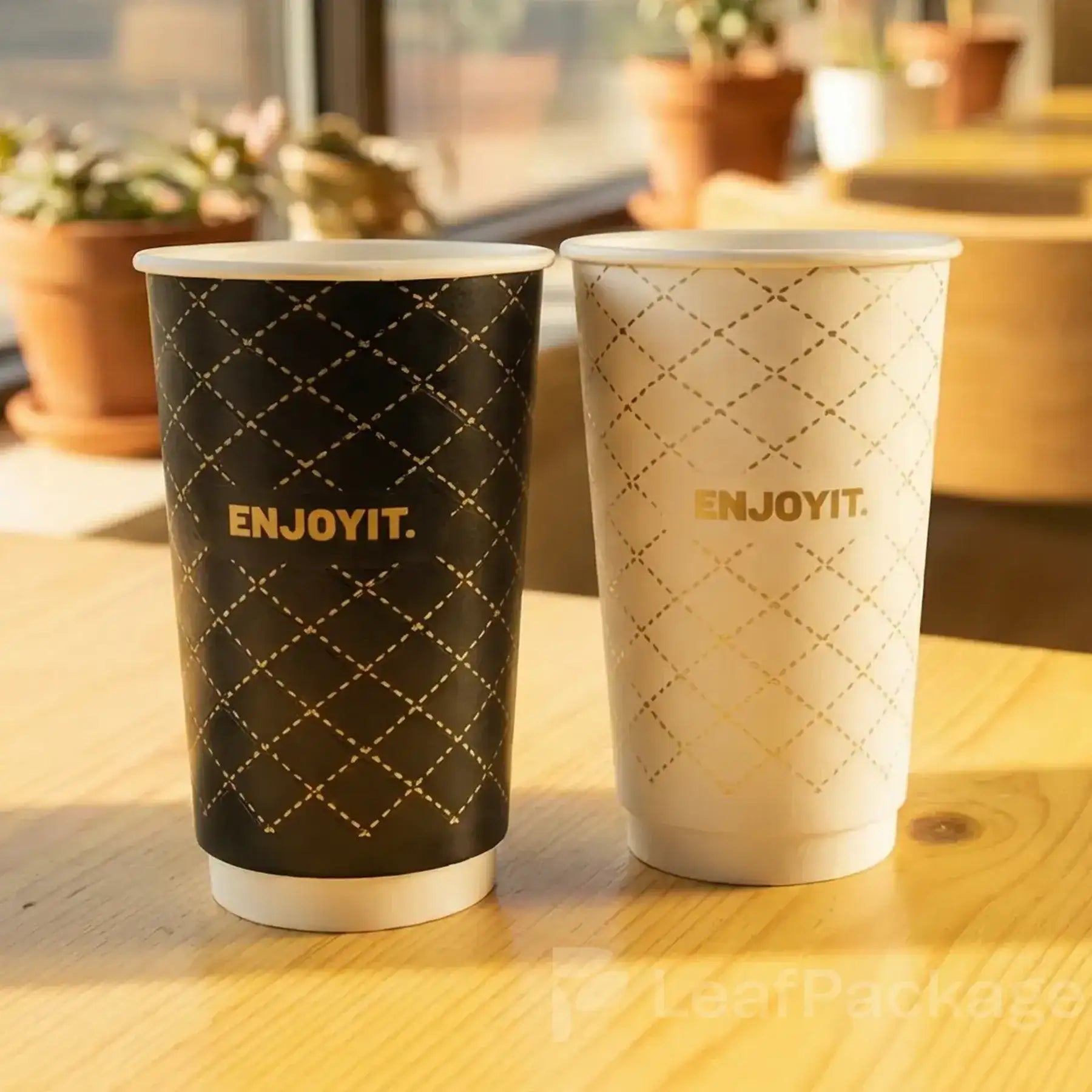 Diamond-Embossed Coffee Cup
